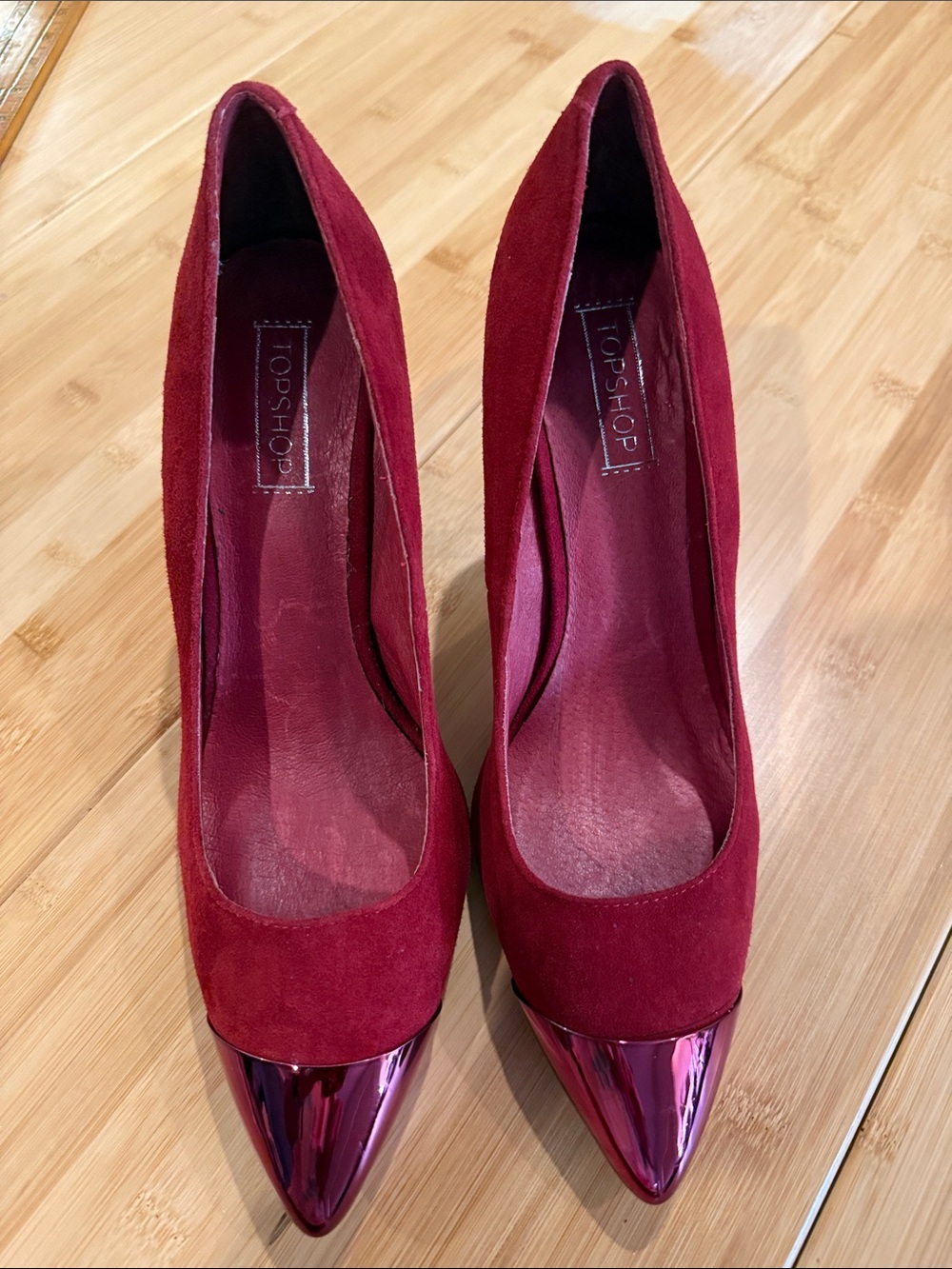 Topshop βGabbiβ Red Suede Pumps with Metallic Pointed Toe